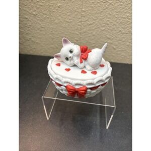 Lefton 1985 Hand Painted Bisque Porcelain Covered Candle Holder with Cat Decor